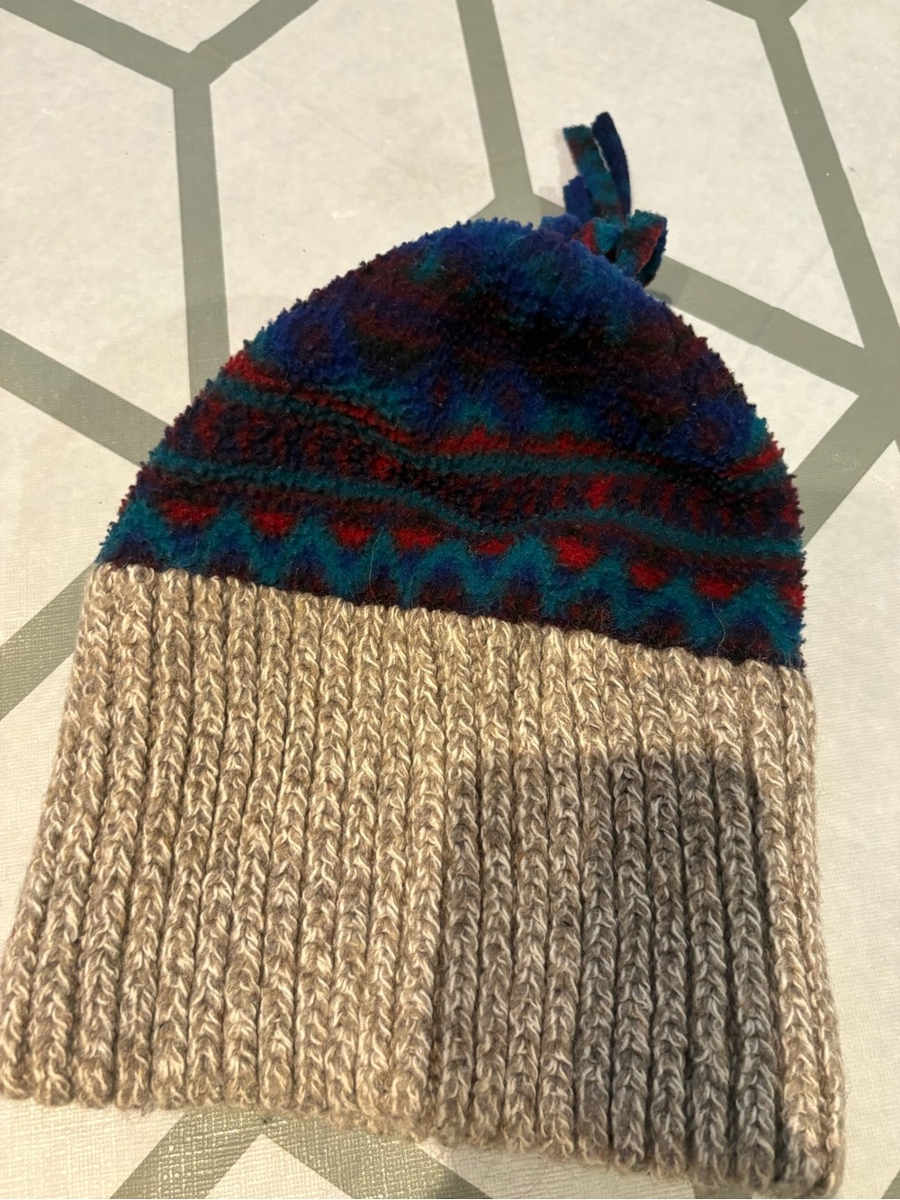 3/15$ Kids Multicolor Knit Pom Beanie Hat - Beige & Multicolor